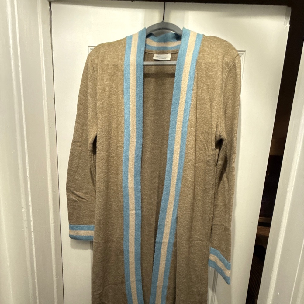 Surdeasia Sweater